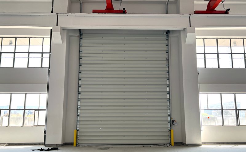 南通夹芯保温板工业提升门产品技术说明插图1