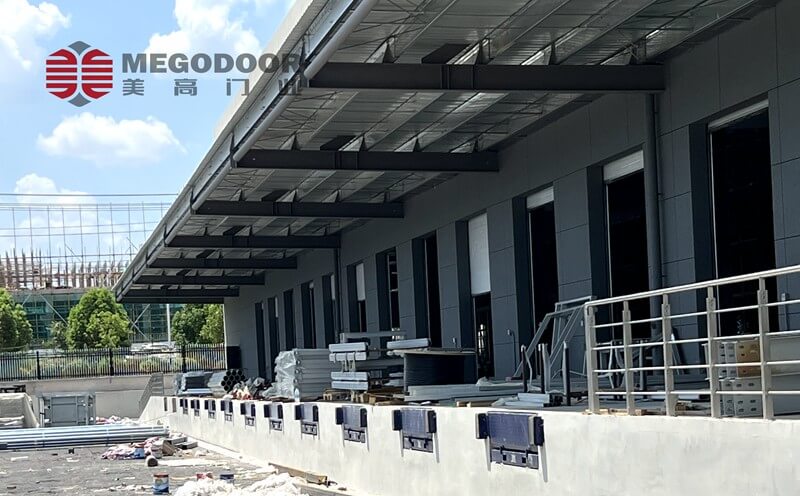 南通化工区电动装卸货平台插图2 南通化工区电动装卸货平台插图2