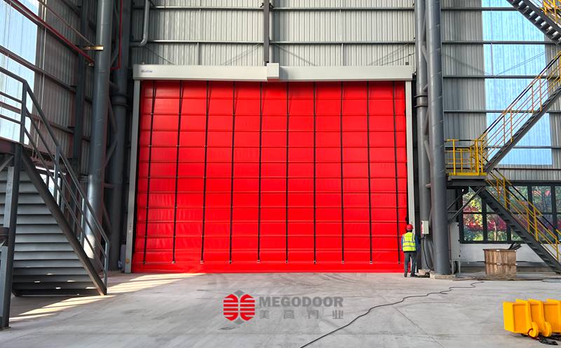 南通出货口专用地磁感应快速堆积门：高效通行与强风防护的完美结合插图1