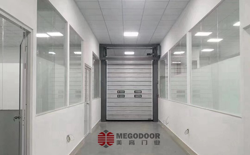 南通化妆品工厂青睐硬质快速升降门插图