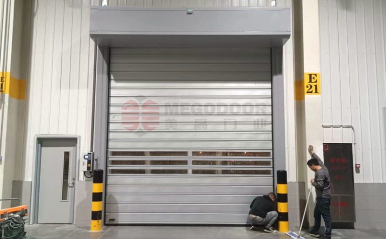 南通工厂保温门怎么选？普通卷帘门、提升门、硬质快速门有什么区别缩略图