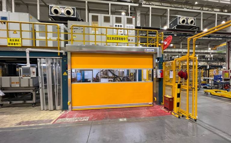 南通防坠落卷帘门厂家｜美高门业PVC卷帘门联动货梯安全保护方案缩略图